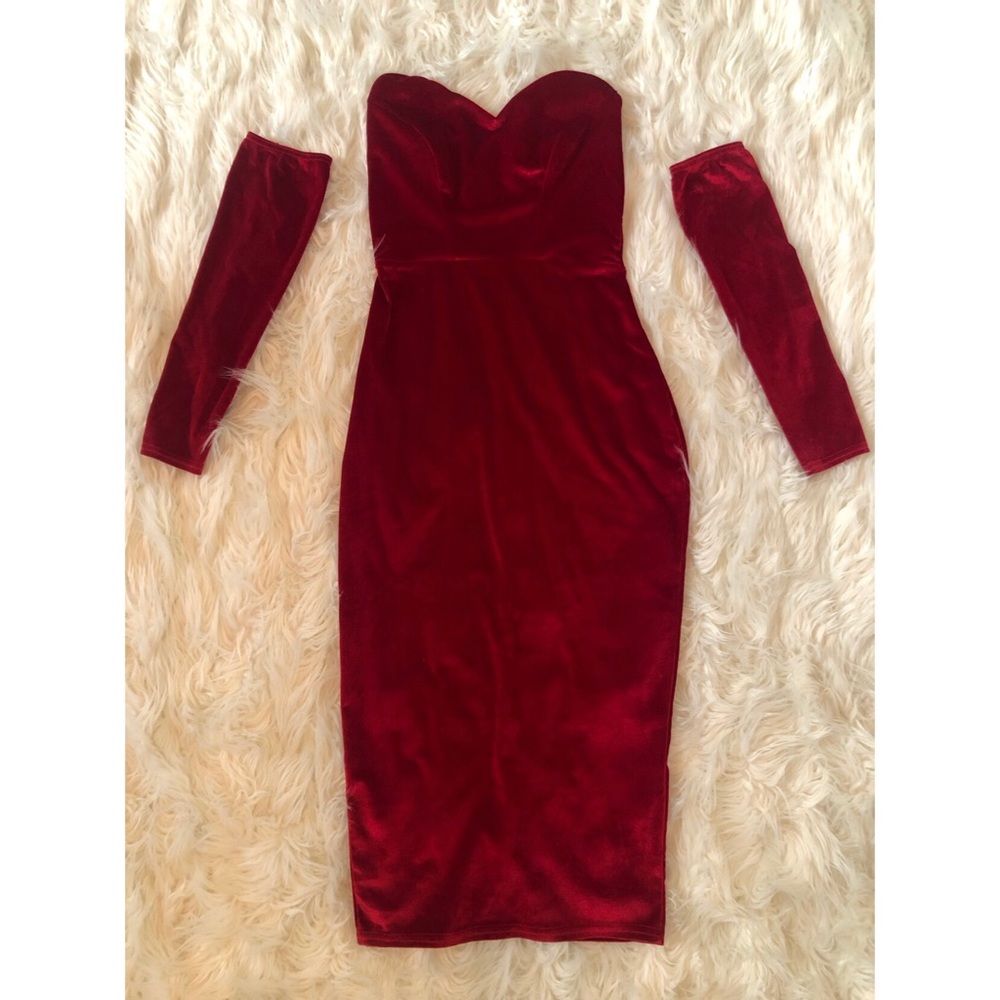 MIDI length strapless Red Velvet Dress